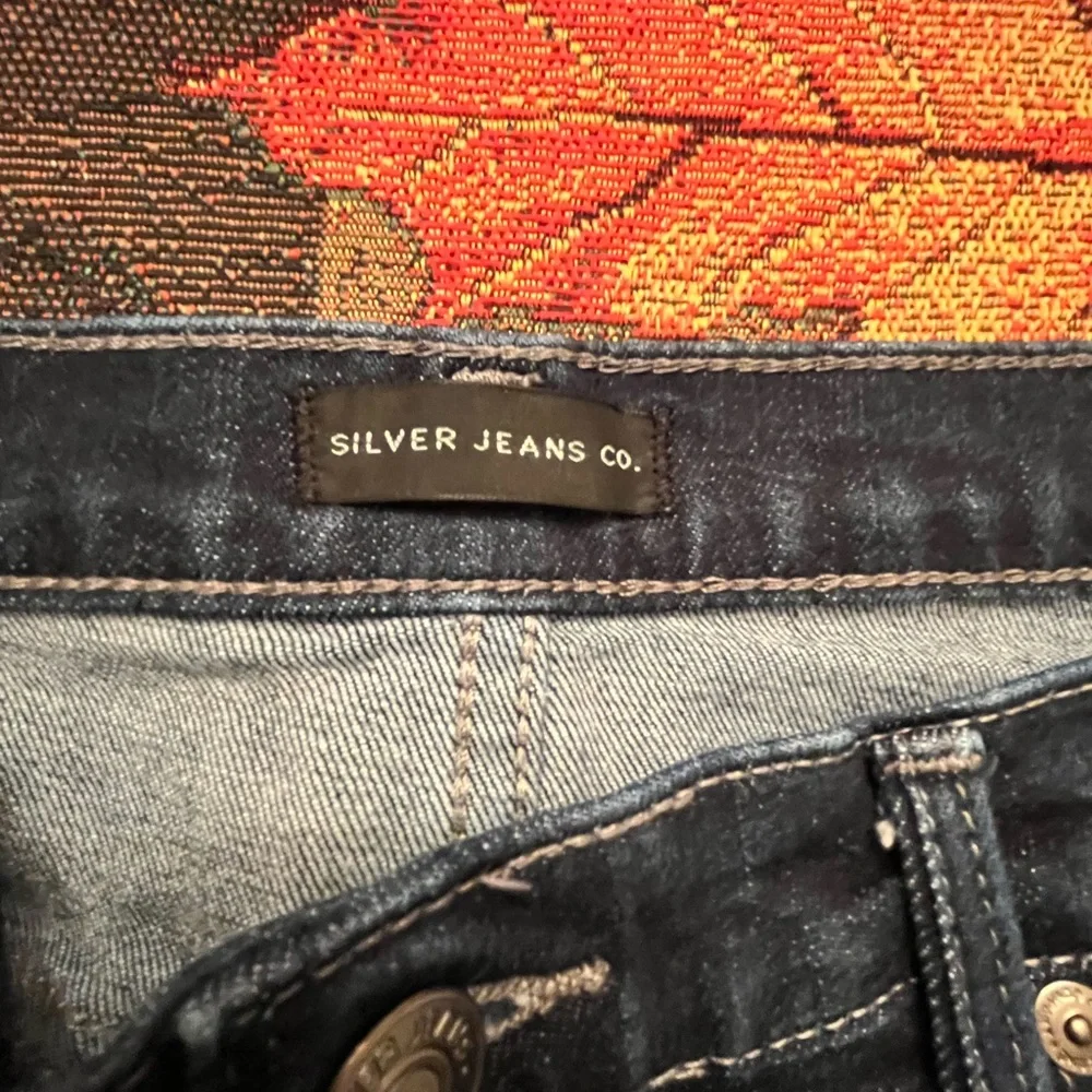 Silver Jeans - Picture 7 of 9